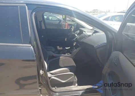 2014 Ford Escape S z USA, uszkodzony, nr VIN 1FMCU0F73EUB28735